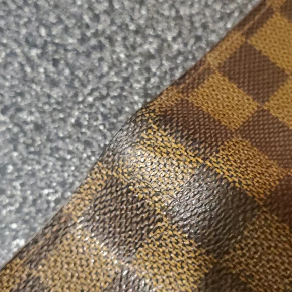 Louis Vuitton Damier Ebine Agenda - Picture 10 of 12